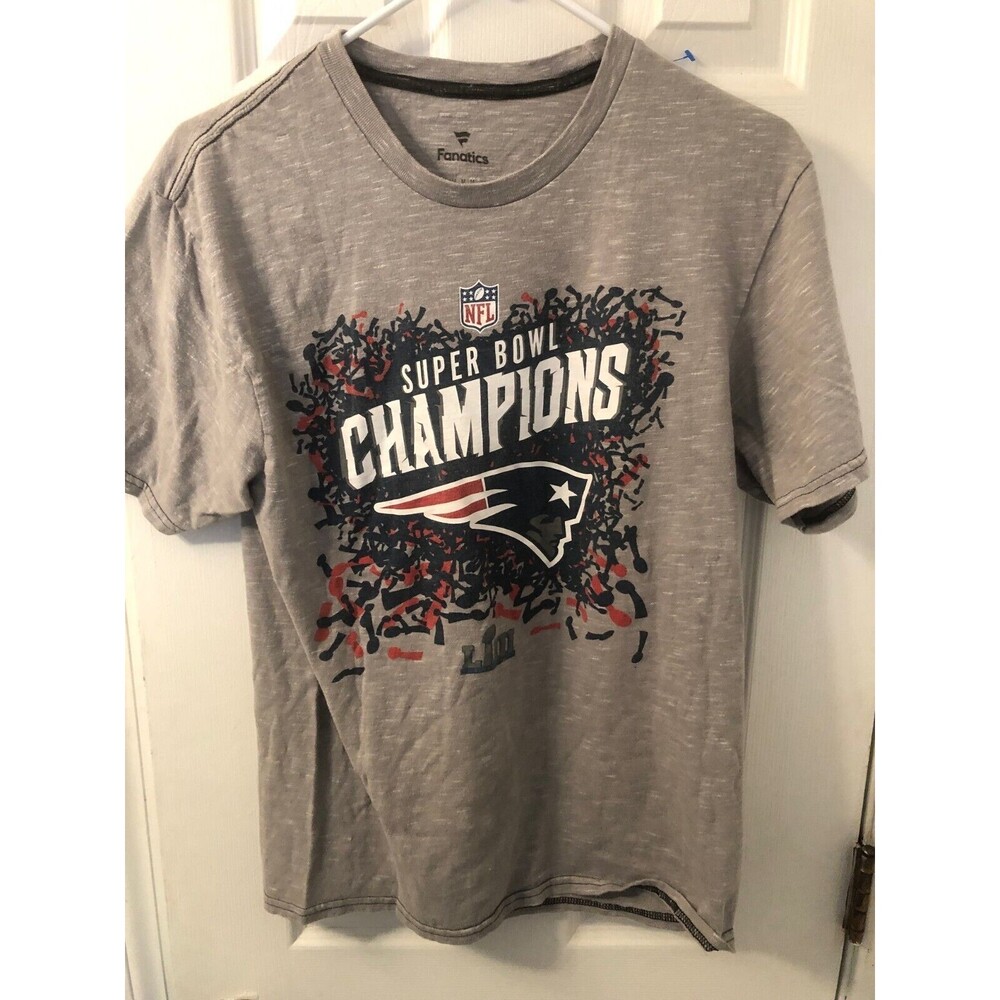 New England Patriots Super Bowl Champs Small T Shirt Gray Adult Short Sleeve Med